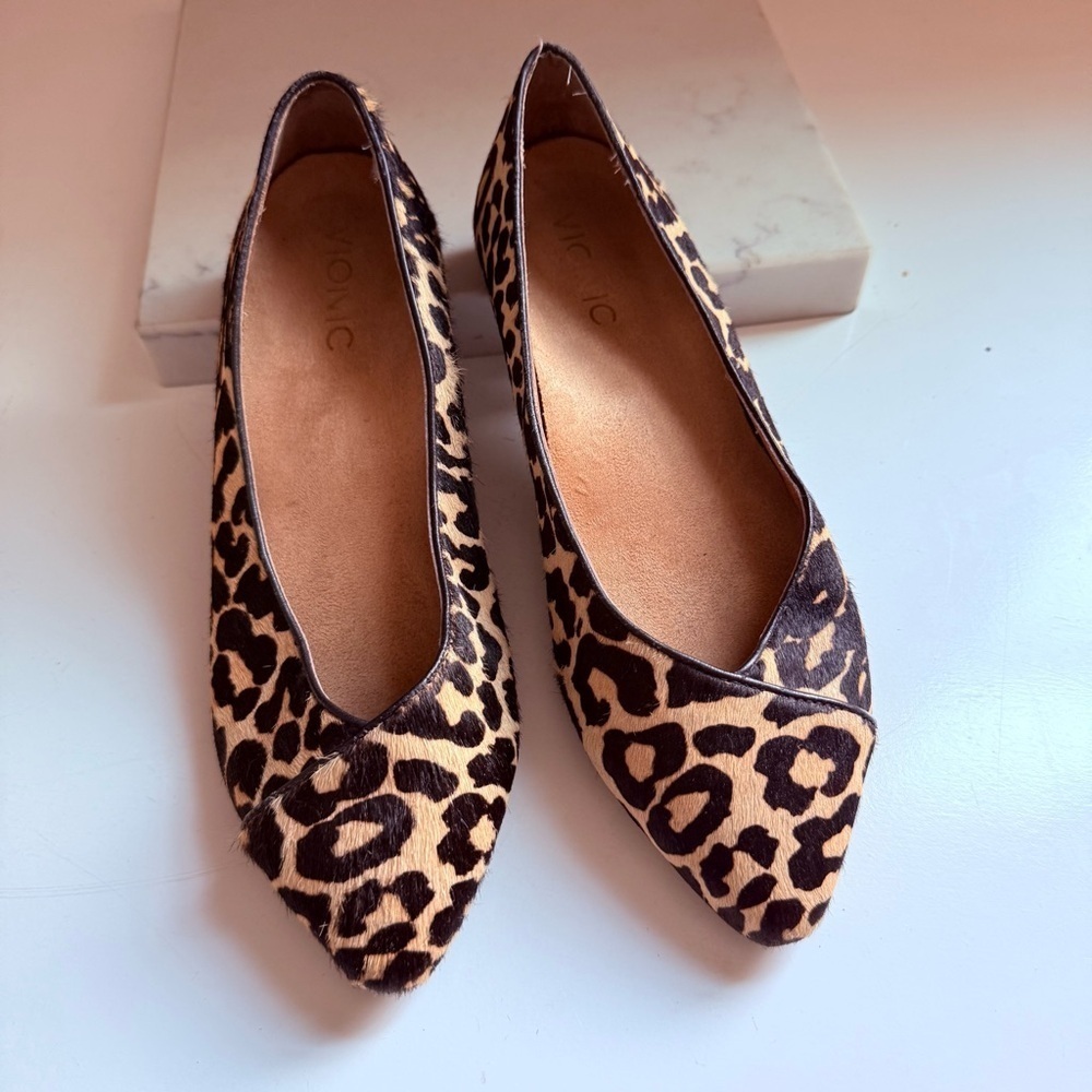 Vionic Josie Leopard Print Women's Flats